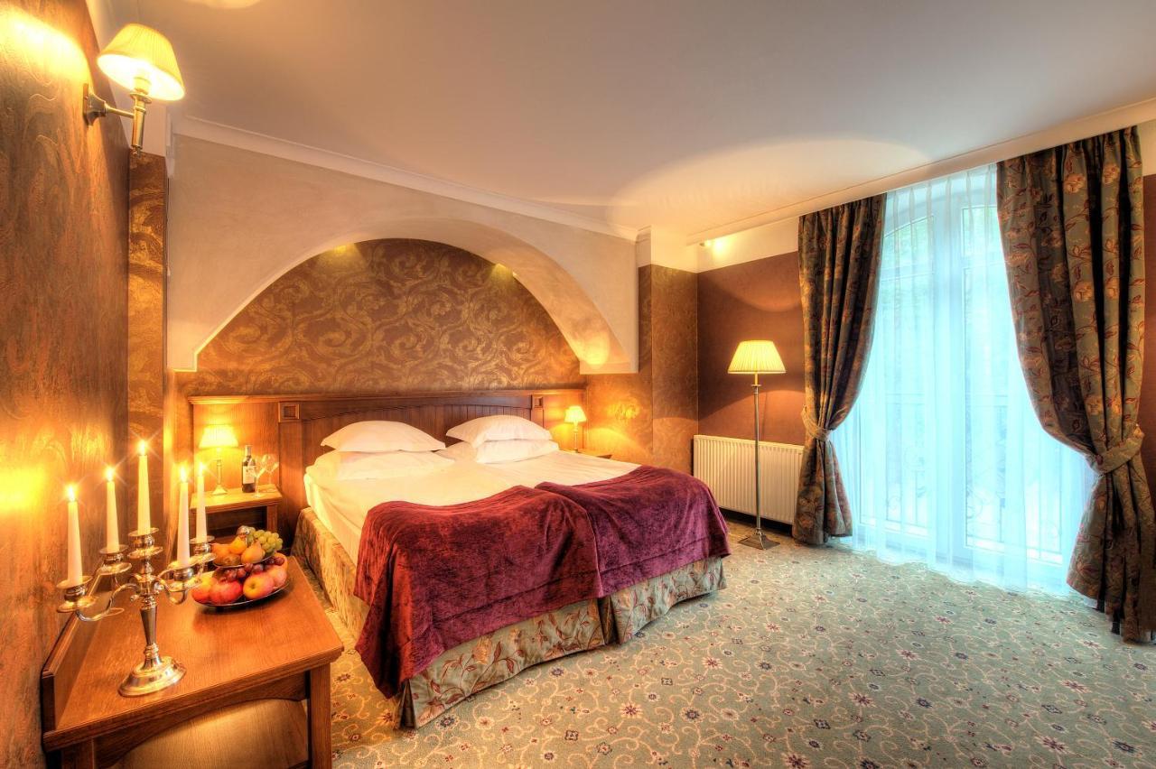 Hotel Lipowy Most Supraśl Extérieur photo